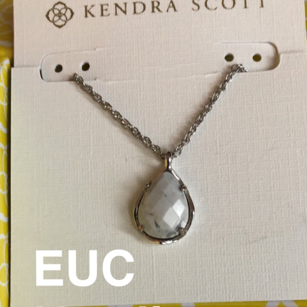EUC Howlite Kiri